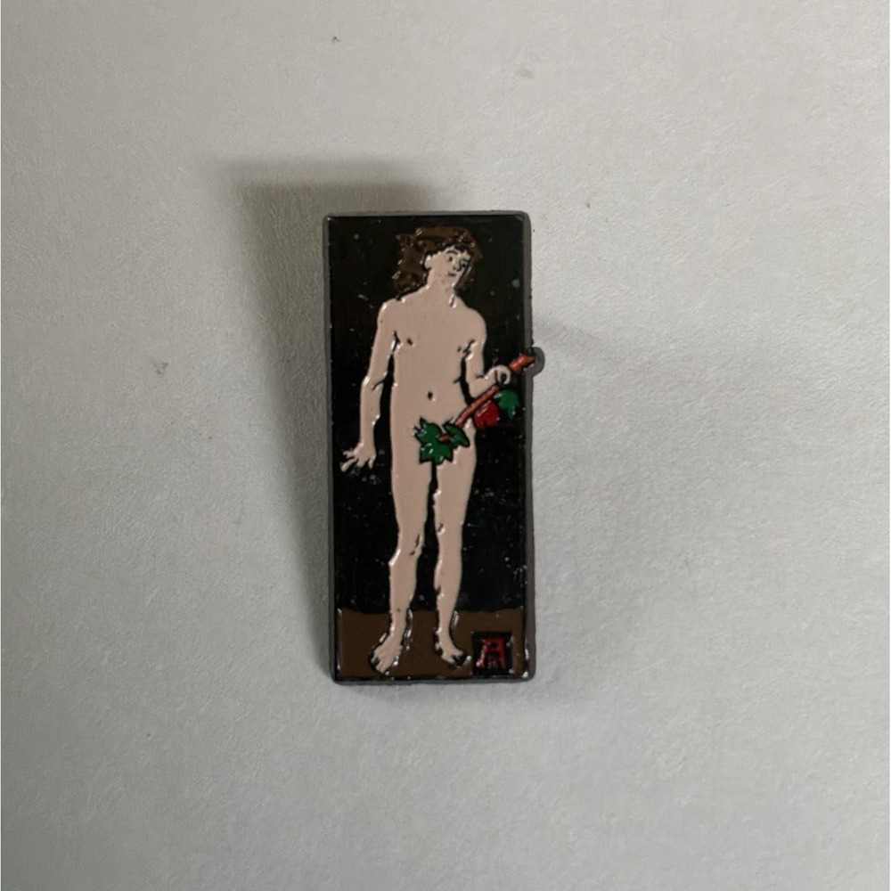 World Tarot Card Lapel Pin Pinback Masculine Occult Enamel Pin